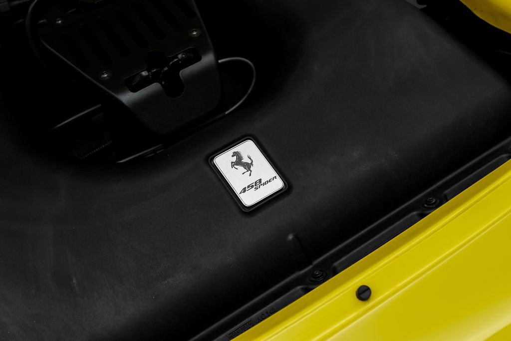 Used 2015 Ferrari 458 Spider RWD image 36