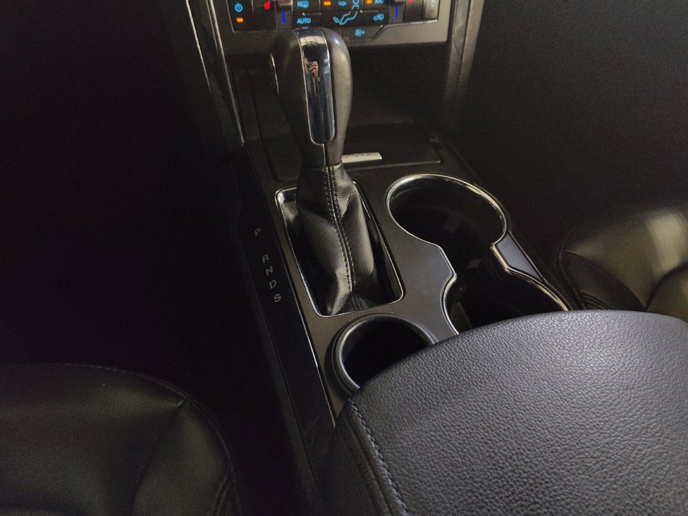 Used 2019 Ford Explorer XLT w/ Equipment Group 202A FWD image 26