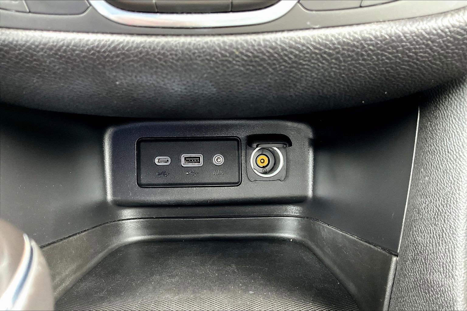 Used 2019 Chevrolet Equinox LT FWD image 25