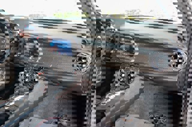 Used 2019 Chevrolet Camaro ZL1 image 70