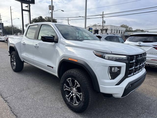 Used 2025 GMC Canyon AT4 image 4