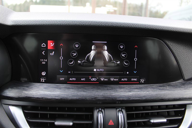 Used 2022 Alfa Romeo Stelvio Sprint image 13