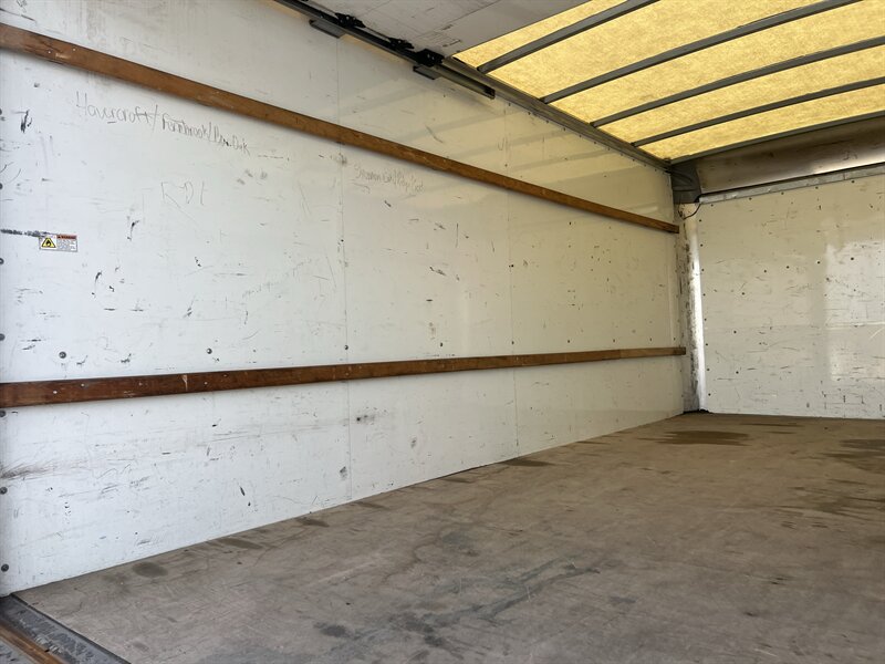 Used 2021 GMC Savana 3500 Extended w/ Power Convenience Package RWD image 12