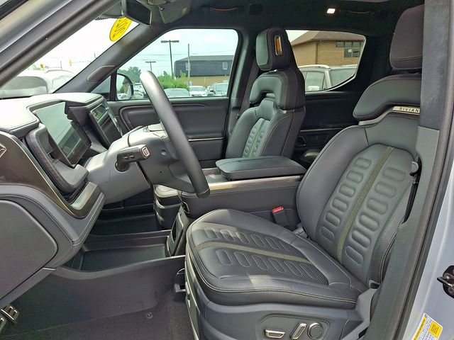Used 2023 Rivian R1T Adventure AWD/4WD image 13