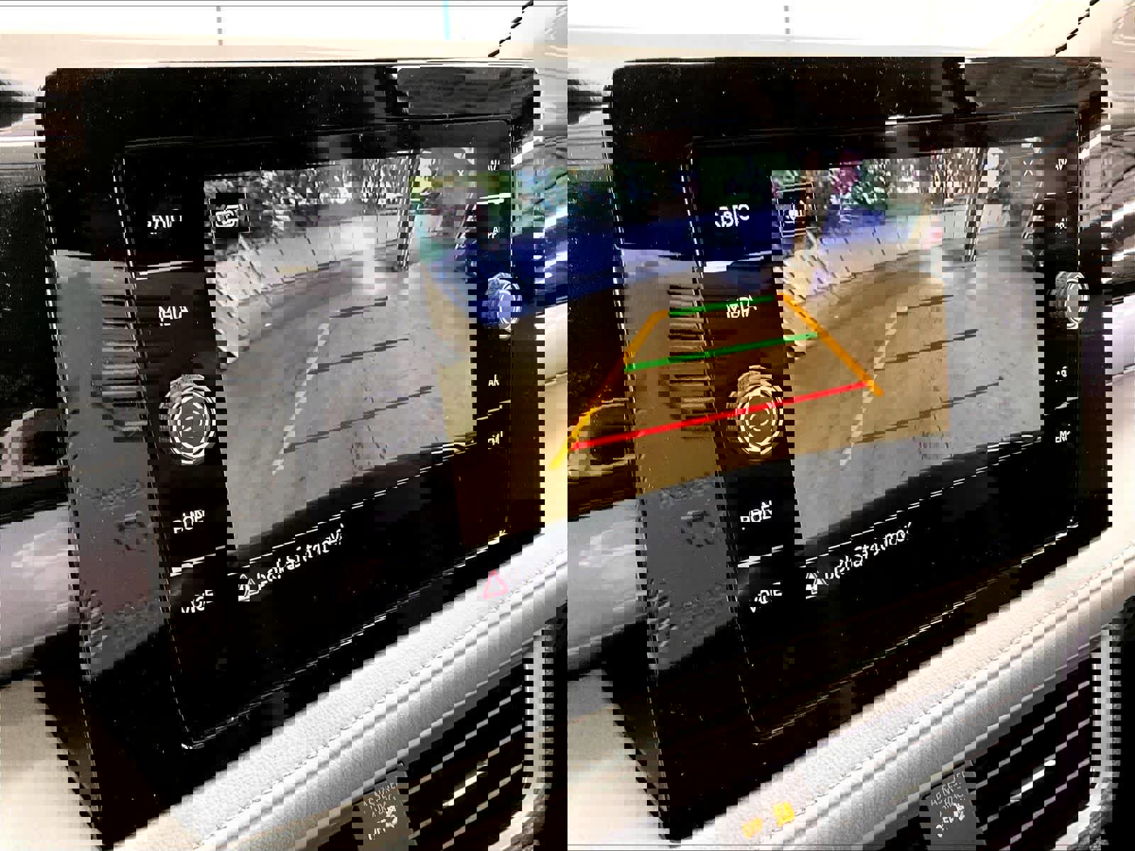 New 2026 Volkswagen Taos SEL image 20