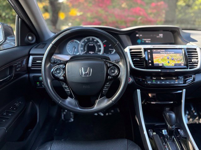 Used 2017 Honda Accord EX-L image 21