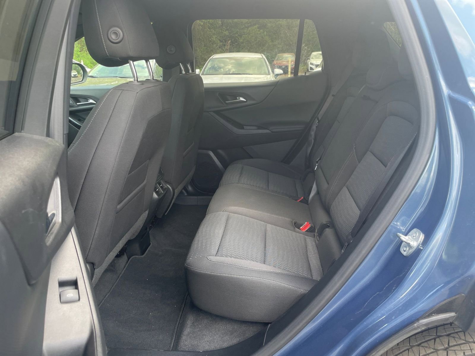 Used 2025 Chevrolet Equinox LT FWD image 27
