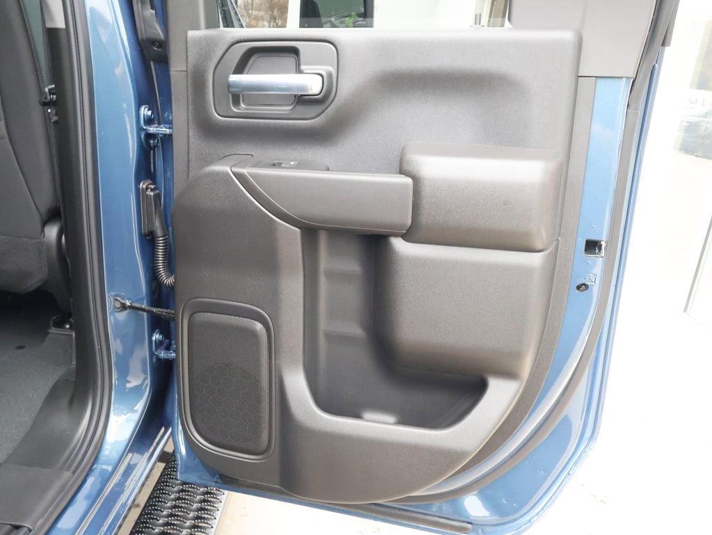 New 2026 Chevrolet Silverado 2500 Custom w/ Custom Convenience Package image 38