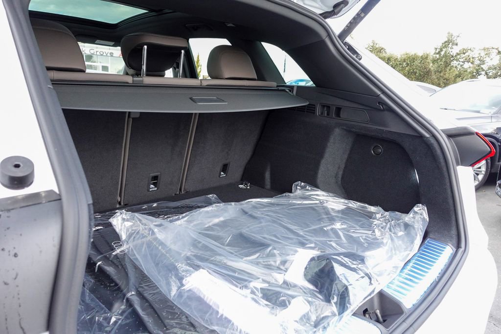 New 2025 Audi Q5 Premium image 26