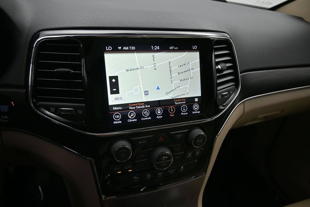 Used 2020 Jeep Grand Cherokee Limited AWD/4WD image 18