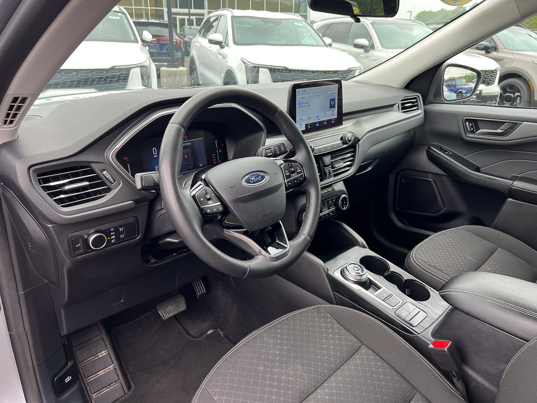 Used 2024 Ford Escape Active AWD/4WD image 18
