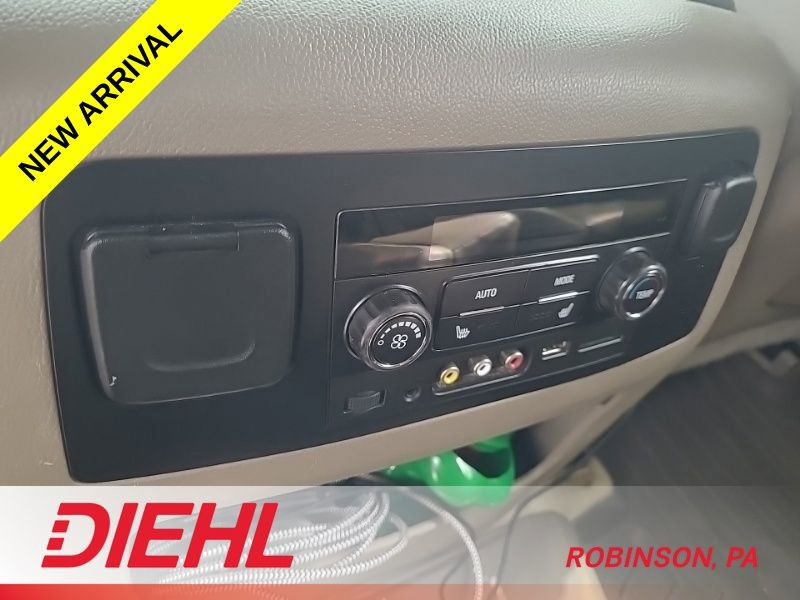 Used 2016 GMC Yukon SLT w/ Open Road Package image 9