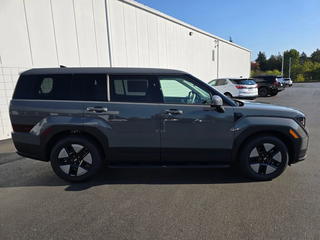 New 2026 Hyundai Santa Fe SE image 3