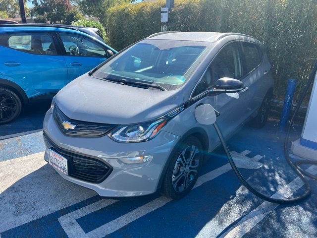 Used 2021 Chevrolet Bolt Premier w/ Infotainment Package FWD image 3
