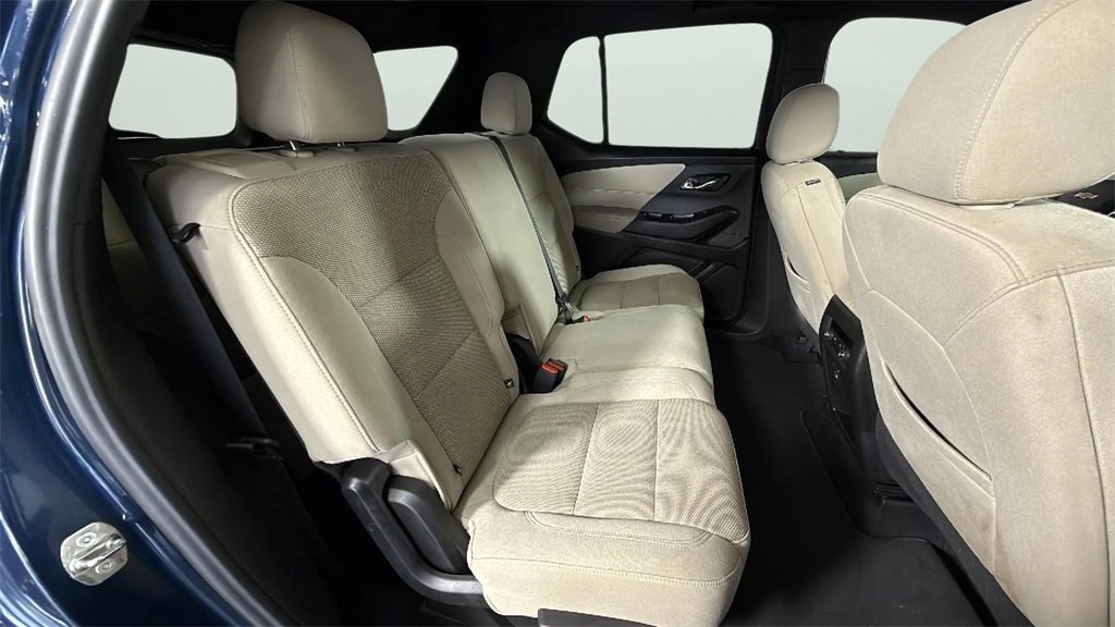 Used 2023 Chevrolet Traverse LS w/ Safety Package image 28