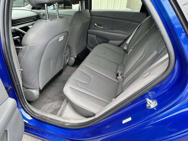 Used 2025 Hyundai Elantra Sport FWD image 9