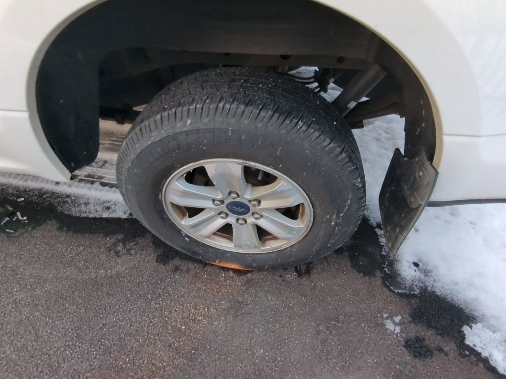 Used 2016 Ford F150 XL w/ Equipment Group 101A Mid image 7