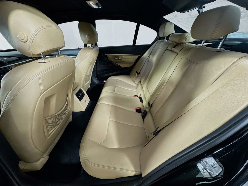 Used 2017 BMW 330i Sedan image 29