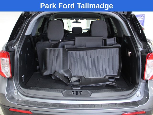 Used 2023 Ford Explorer XLT AWD/4WD image 4