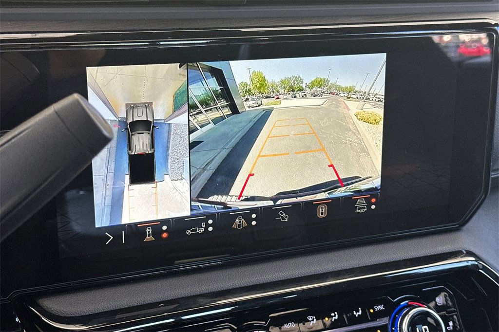 Used 2025 GMC Sierra 3500 AT4 w/ AT4 Premium Plus Package image 20