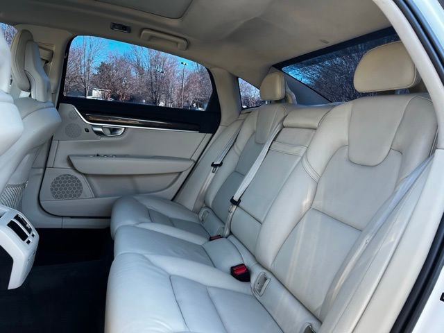 Used 2018 Volvo S90 T5 Momentum w/ Protection Package AWD/4WD image 18