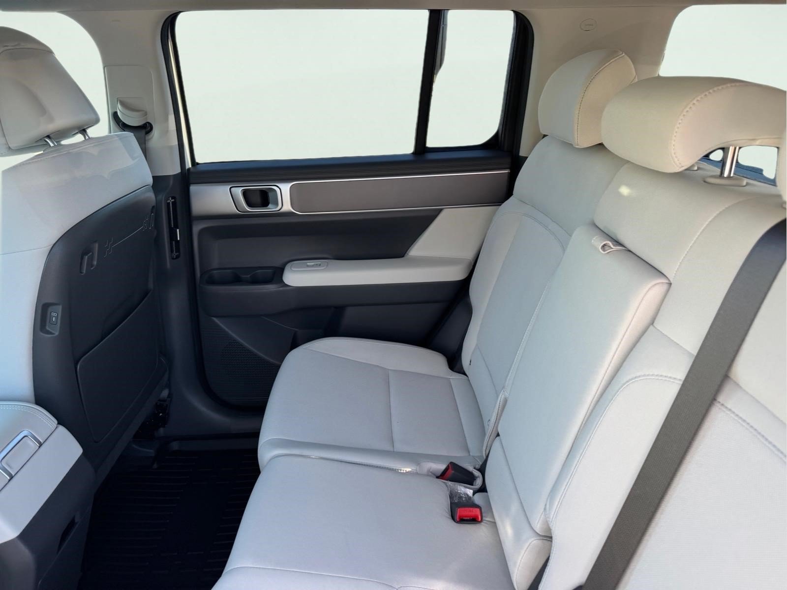 Certified 2026 Hyundai Santa Fe SE AWD/4WD image 10