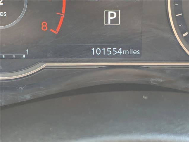 Used 2020 Nissan Versa SV w/ Trunk Package FWD image 10