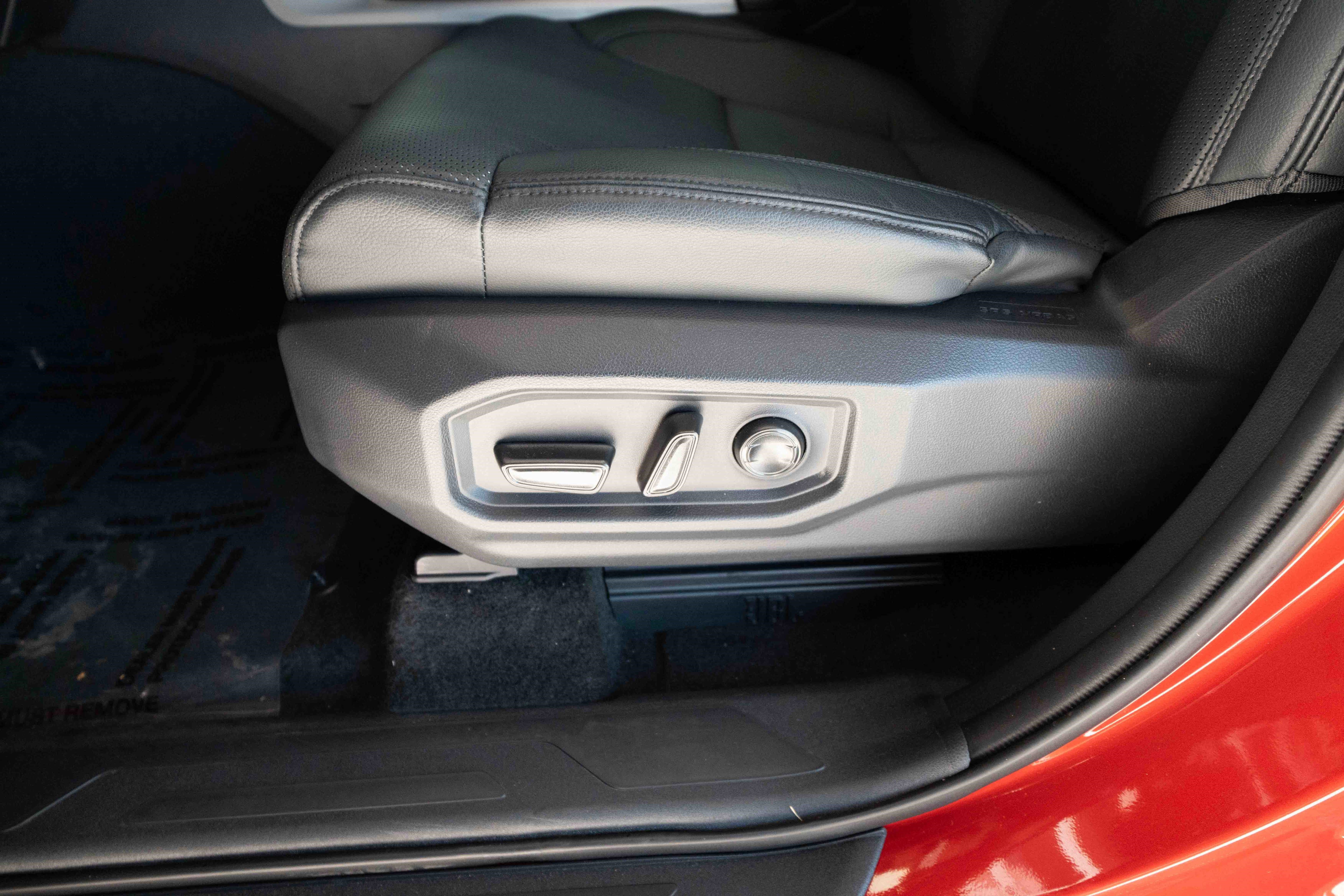 Used 2025 Toyota Sequoia Limited w/ Tow Technology Package image 12