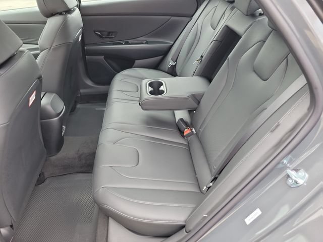 New 2026 Hyundai Elantra SEL Sport FWD image 25