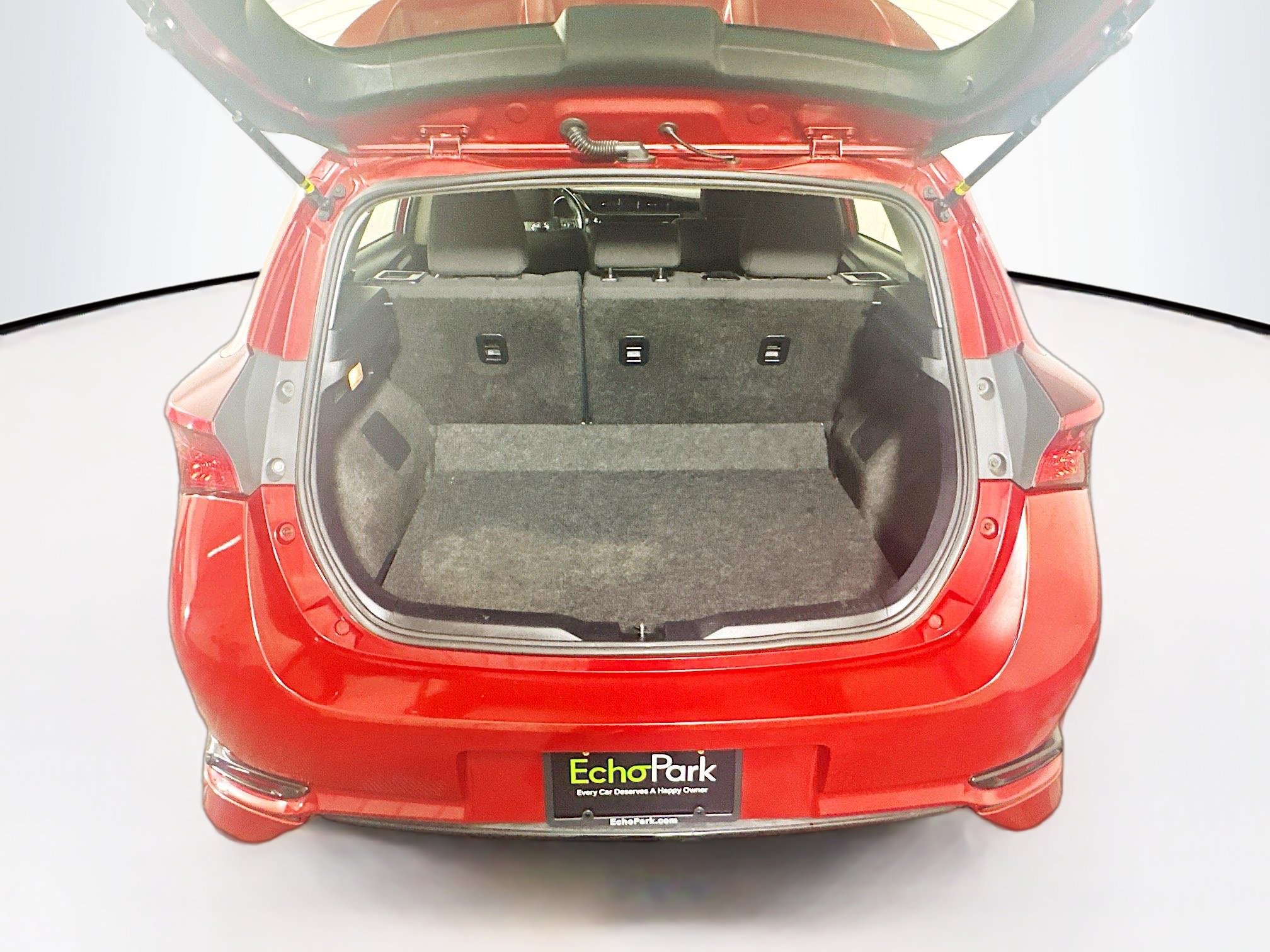 Used 2018 Toyota Corolla iM w/ Carpet Mat Package (TMS) FWD image 28