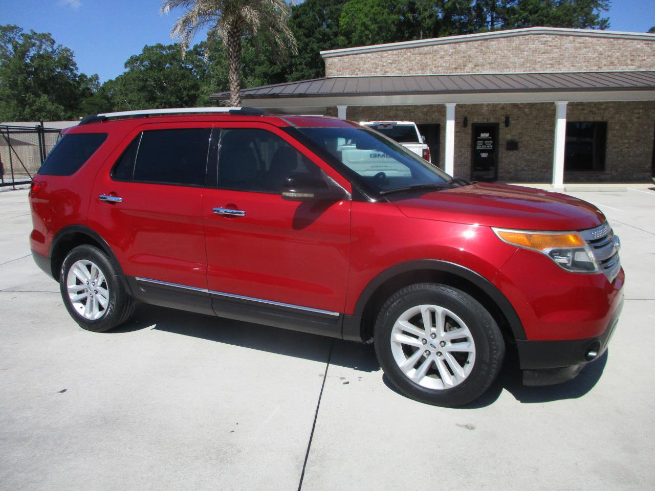 Used 2012 Ford Explorer XLT FWD image 17