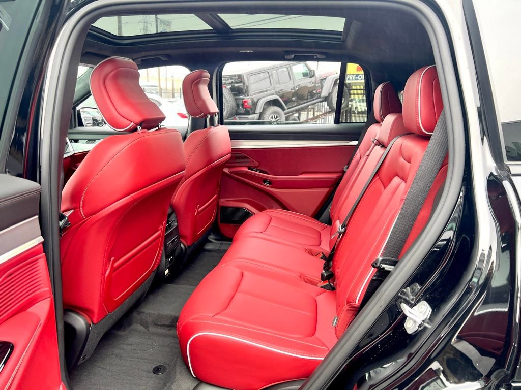 New 2024 Jeep Wagoneer Launch Edition image 15