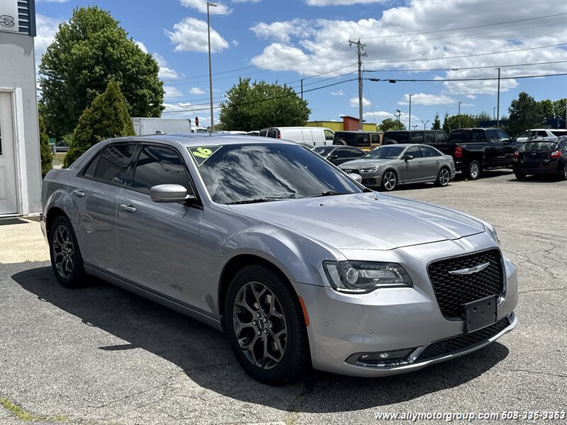 Used 2017 Chrysler 300 S w/ 300S Premium Group AWD/4WD image 3