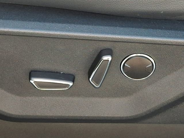 Used 2024 Ford F150 Lightning Lariat AWD/4WD image 15