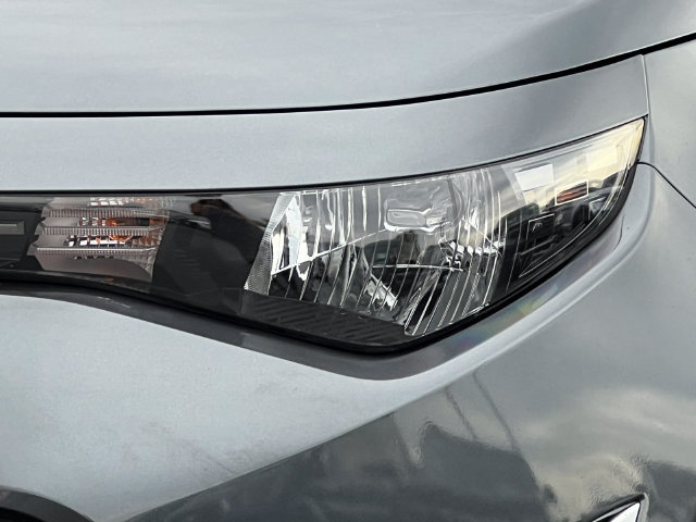 Used 2025 Kia Soul LX w/ LX Technology Package FWD image 31