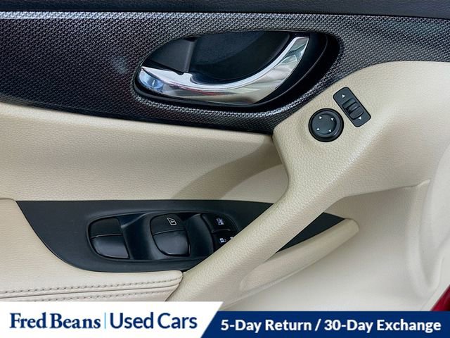 Used 2016 Nissan Rogue SL w/ SL Premium Package image 20