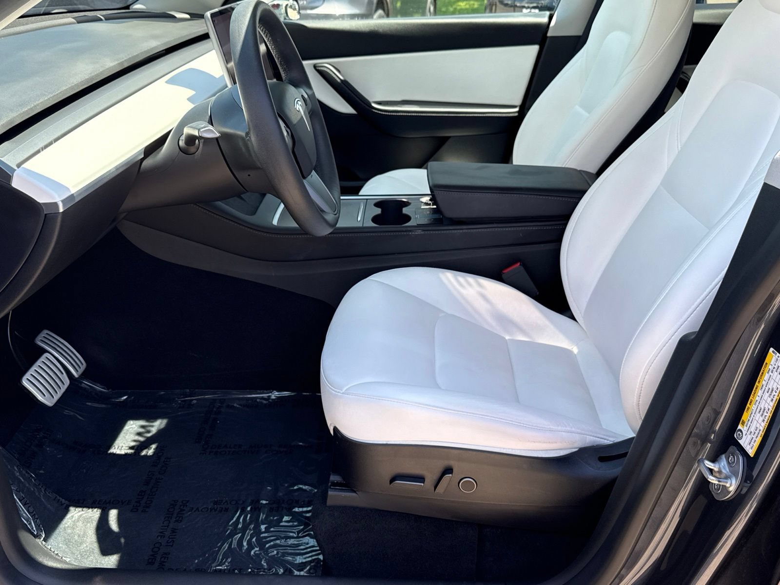 Used 2022 Tesla Model Y Performance AWD/4WD image 24