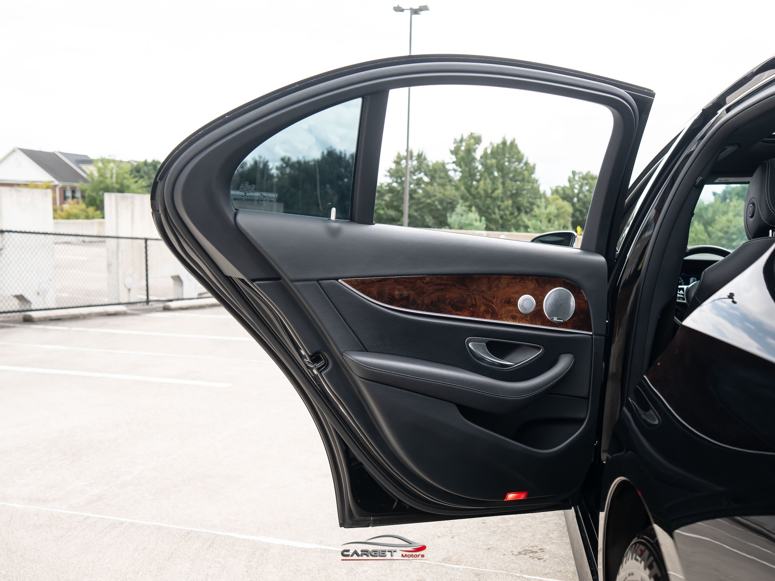 Used 2019 Mercedes-Benz E 300 4MATIC w/ Premium 1 Package image 39