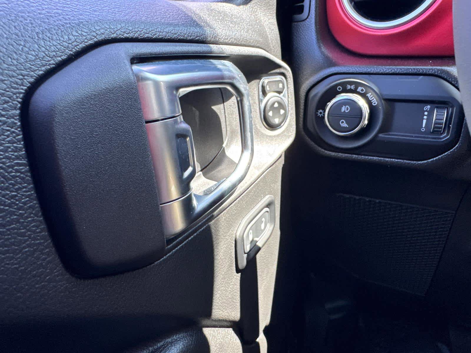 Used 2023 Jeep Gladiator Rubicon AWD/4WD image 21