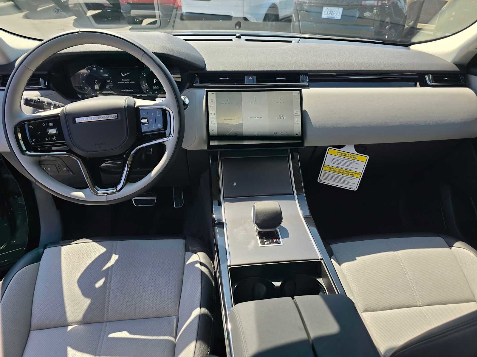Certified 2025 Land Rover Range Rover Velar Dynamic SE AWD/4WD image 20