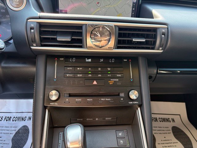 Used 2018 Lexus IS 300 w/ Comfort Package RWD image 19