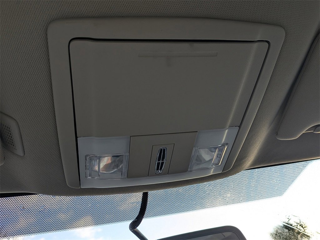 Used 2015 Lincoln MKX FWD w/ Walnut Swirl Wood Package image 21