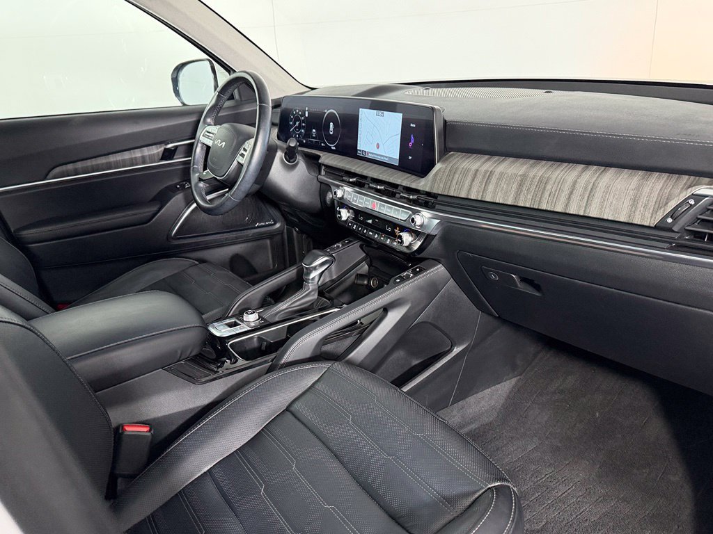Used 2024 Kia Telluride SX Prestige w/ Towing Package AWD/4WD image 13