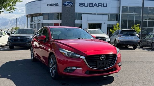Used 2018 MAZDA MAZDA3 Grand Touring w/ Premium Equipment Package FWD image 1