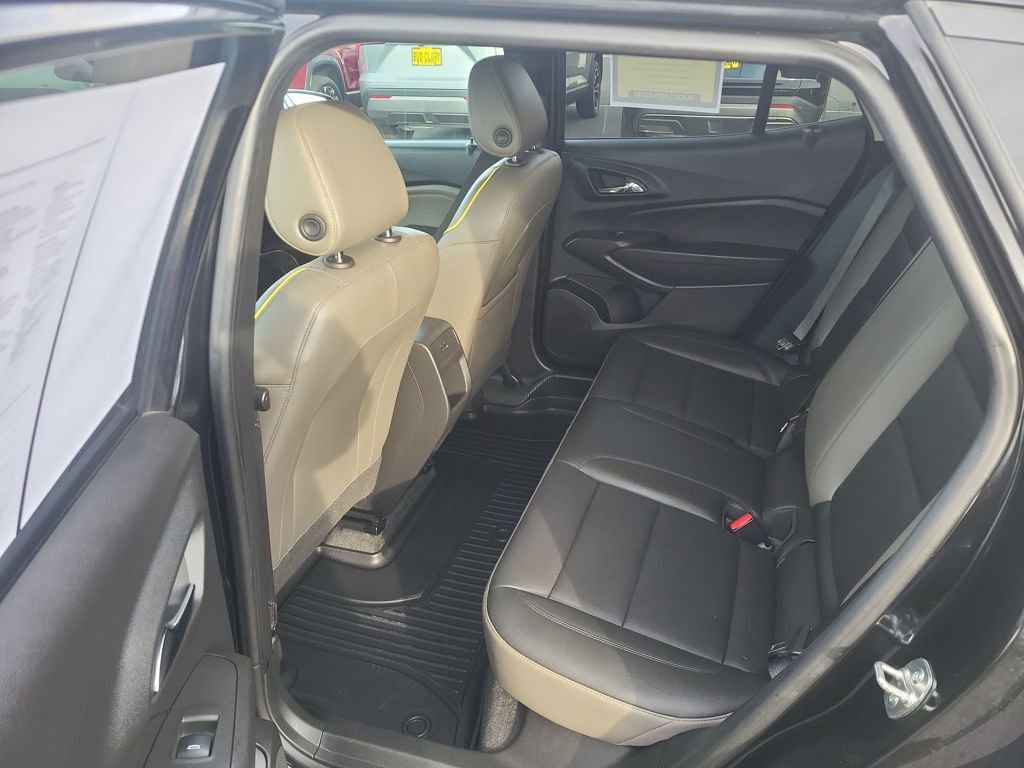 Used 2025 Chevrolet Trax ACTIV image 52