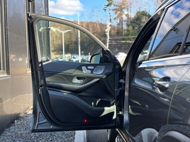 Certified 2023 Mercedes-Benz GLS 450 4MATIC image 18