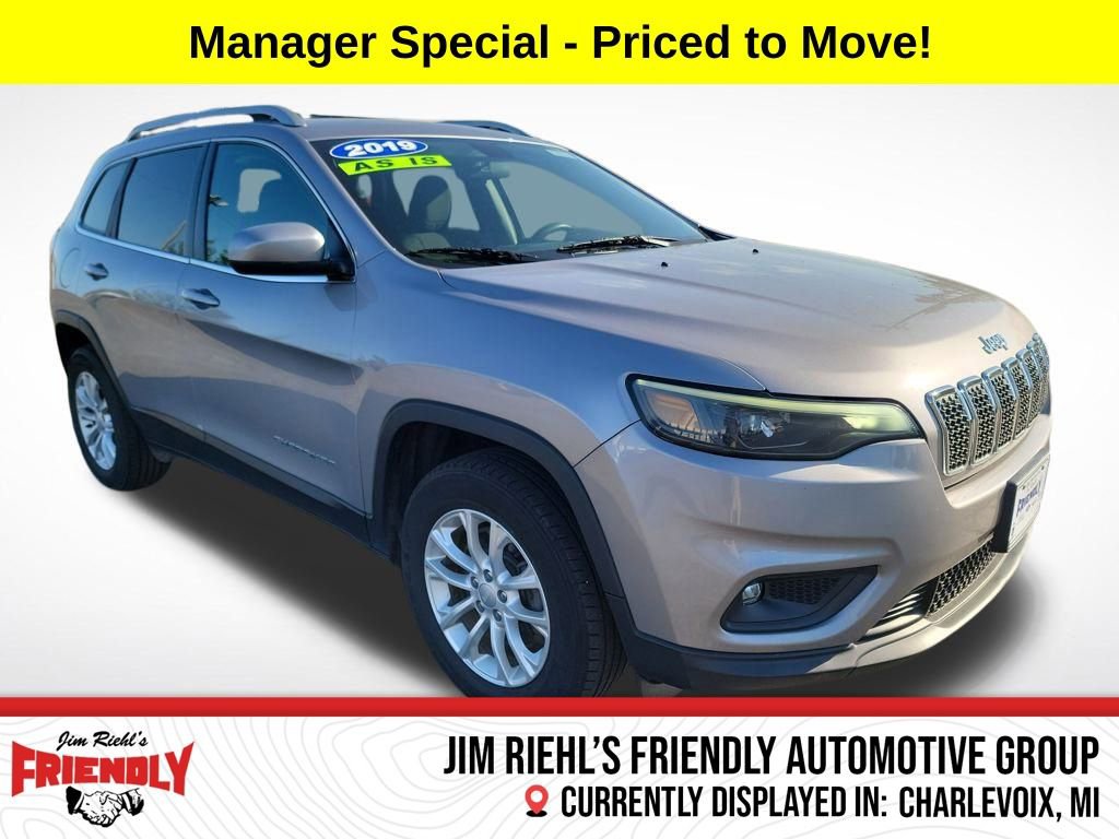 Used 2019 Jeep Cherokee Latitude w/ Popular Appearance Group image 9