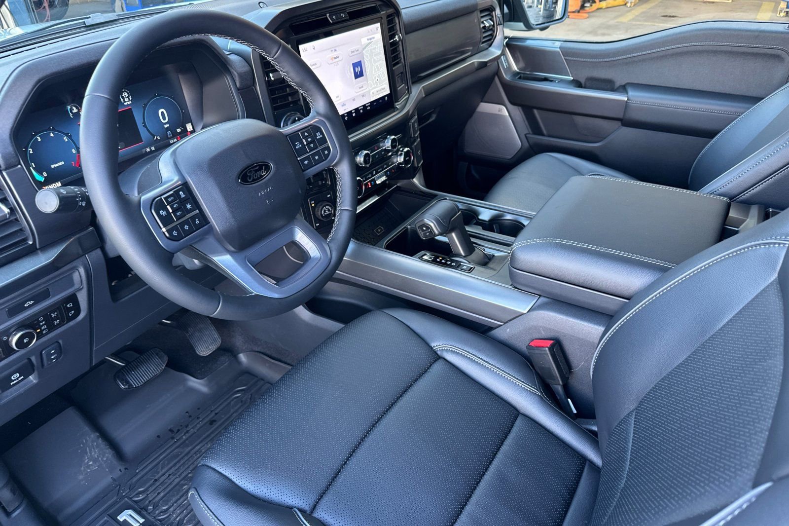 New 2026 Ford F150 Lariat w/ Equipment Group 501A Mid image 9