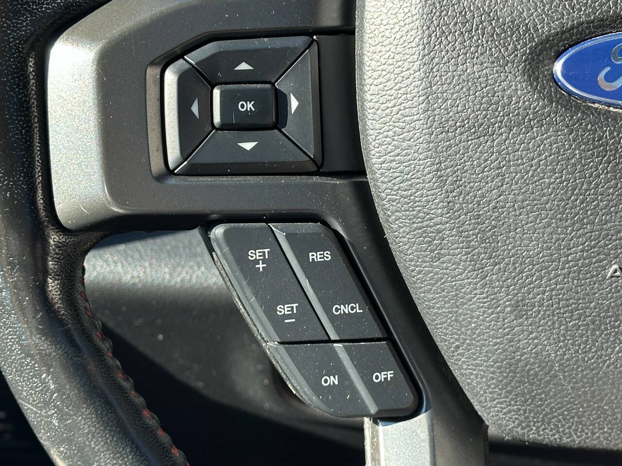 Used 2016 Ford F150 Lariat w/ Equipment Group 502A Luxury AWD/4WD image 37