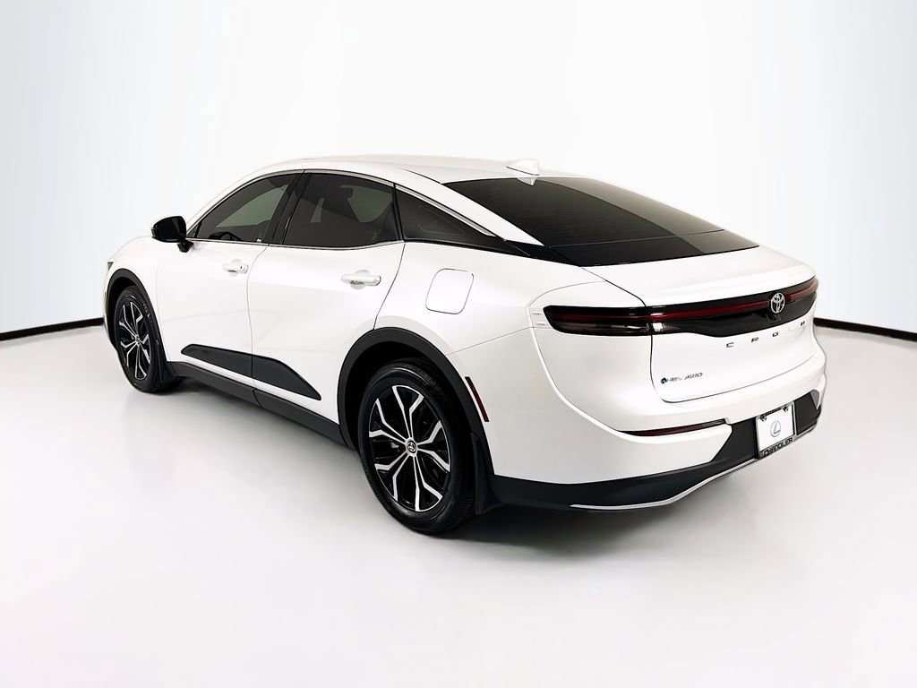 Used 2024 Toyota Crown XLE image 7